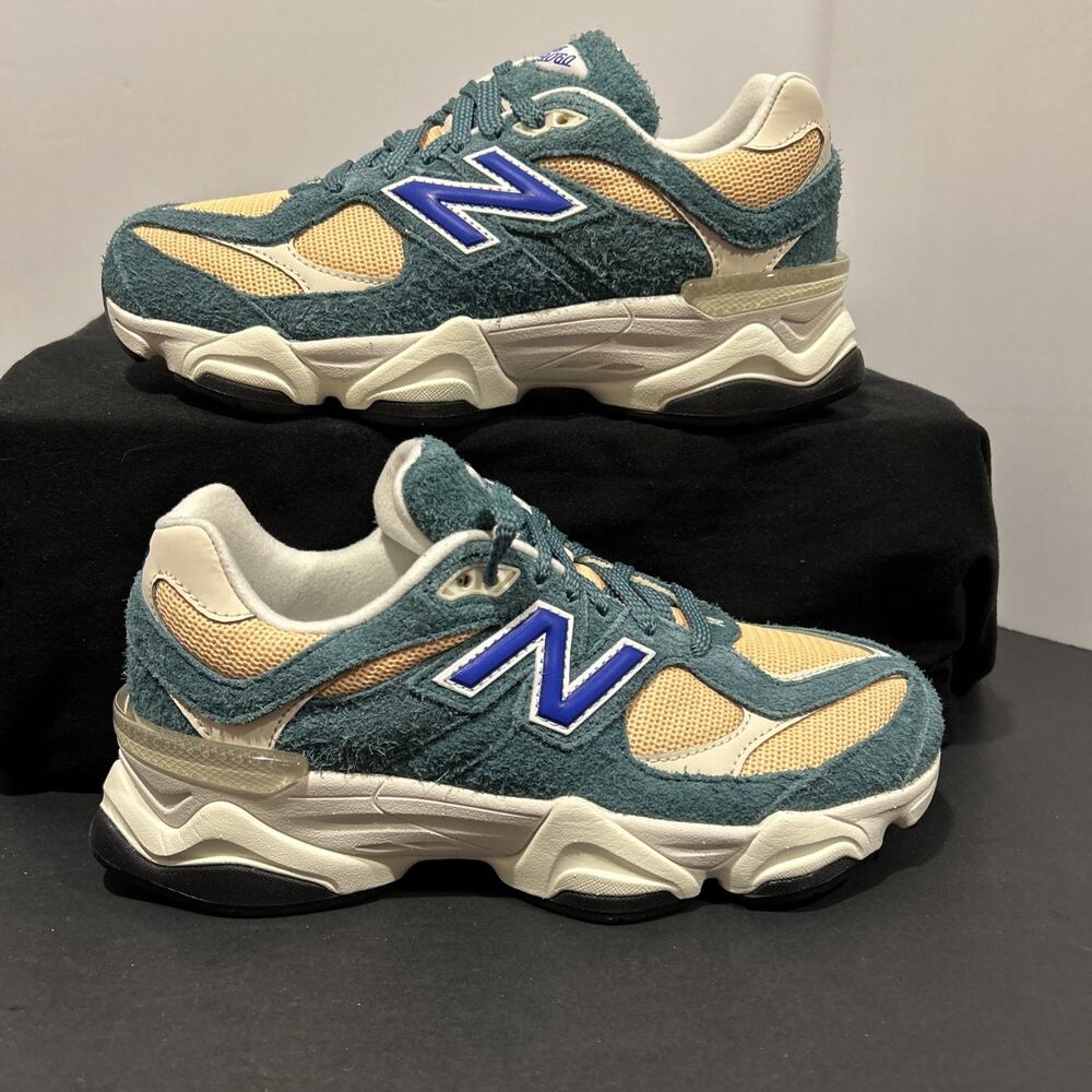 New Balance 9060 Shoes Size 8W/6.5Y Green Orange Athletic Sneakers New BOX